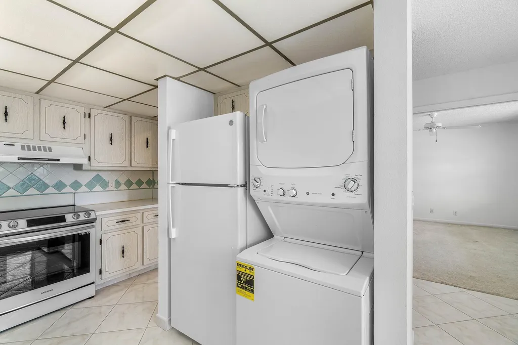 2835 SW 13th Street Delray Beach FL 33445