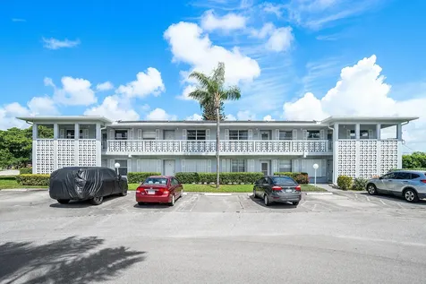 2835 SW 13th Street Delray Beach FL 33445