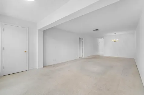 2835 SW 13th Street Delray Beach FL 33445