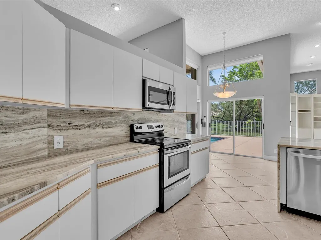 10434 NW 6th Court Coral Springs FL 33071