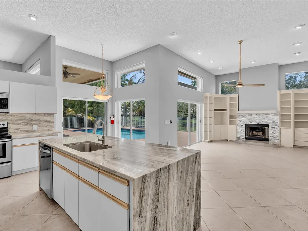 10434 NW 6th Court Coral Springs FL 33071