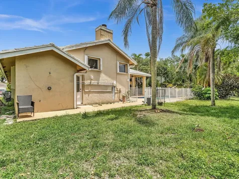 10434 NW 6th Court Coral Springs FL 33071