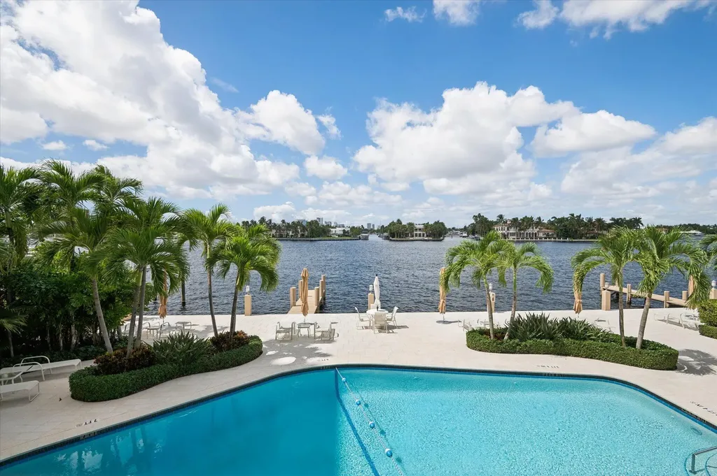 215 N Birch Road Fort Lauderdale FL 33304