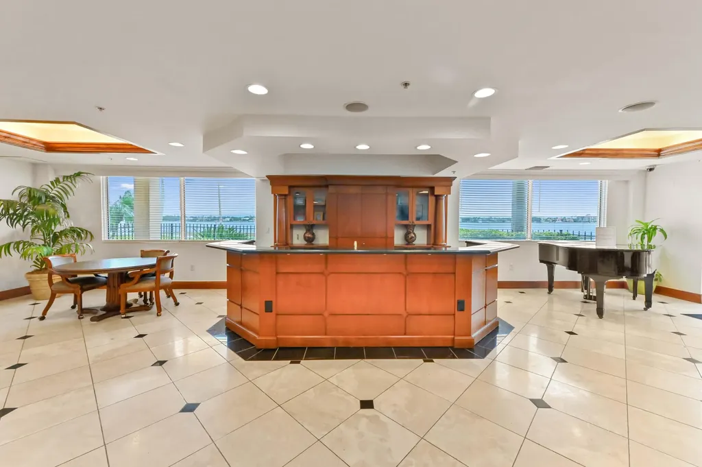 1801 N Flagler Drive West Palm Beach FL 33407
