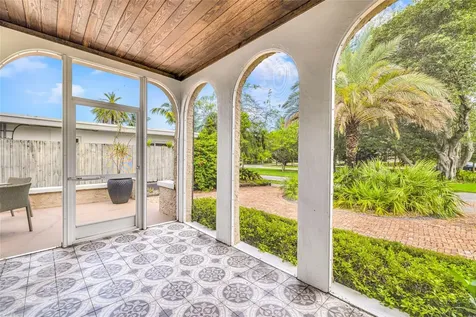 11 SE 13th Street Fort Lauderdale FL 33316