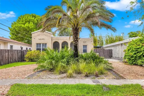 11 SE 13th Street Fort Lauderdale FL 33316