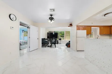 2210 Everglades Drive Miramar FL 33023