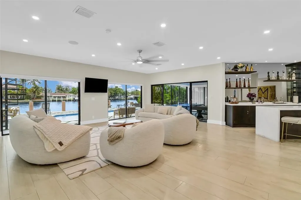 319 S Riverside Drive Pompano Beach FL 33062