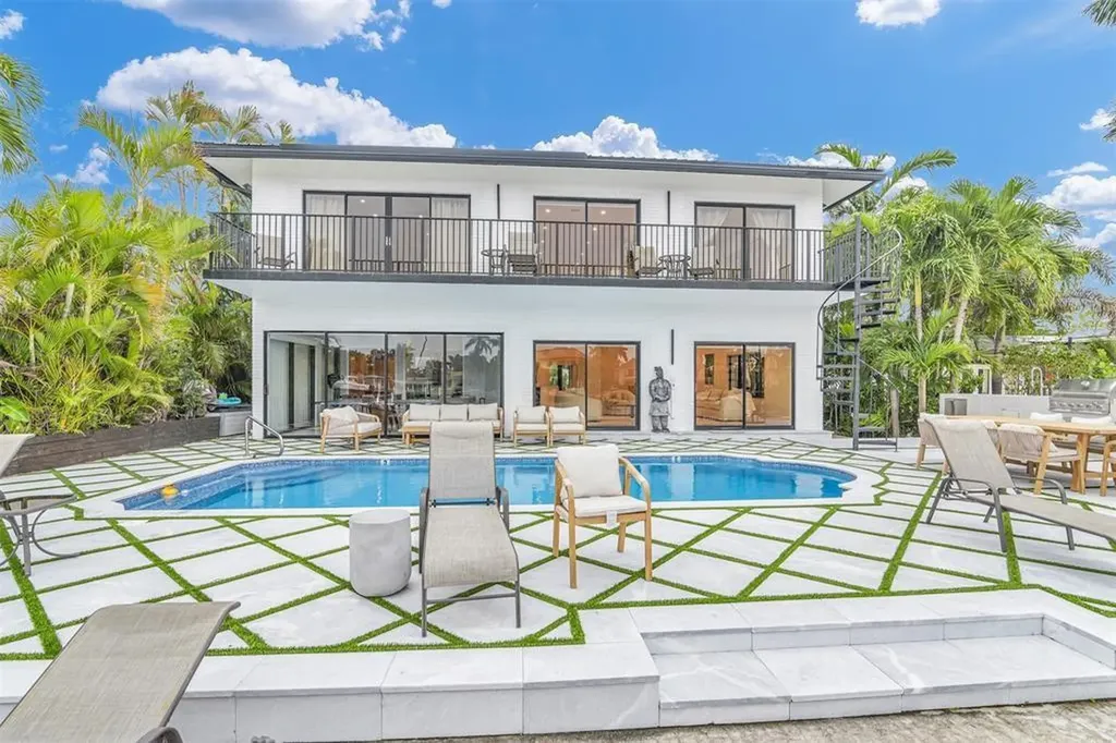 319 S Riverside Drive Pompano Beach FL 33062