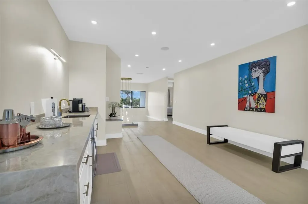 319 S Riverside Drive Pompano Beach FL 33062