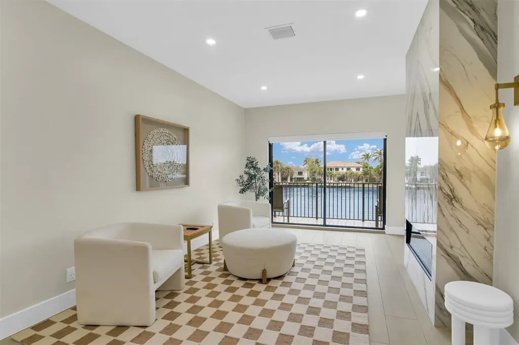 319 S Riverside Drive Pompano Beach FL 33062