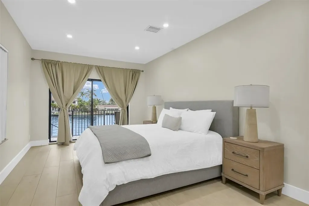 319 S Riverside Drive Pompano Beach FL 33062