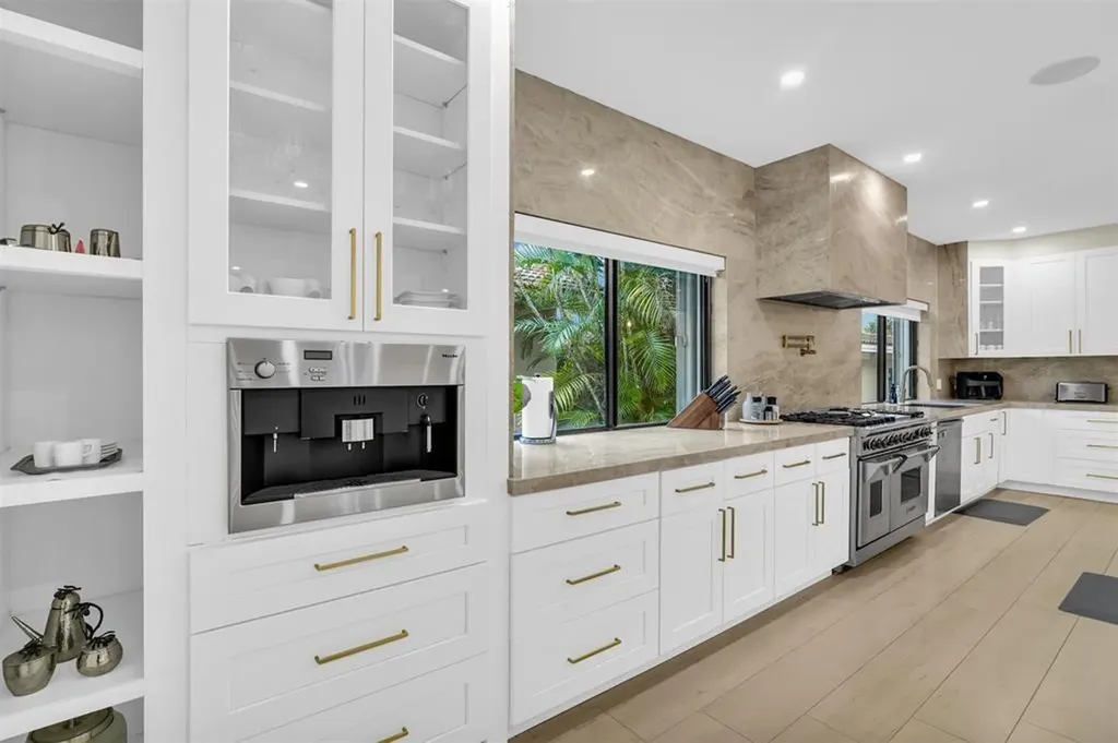 319 S Riverside Drive Pompano Beach FL 33062