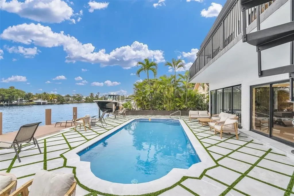 319 S Riverside Drive Pompano Beach FL 33062