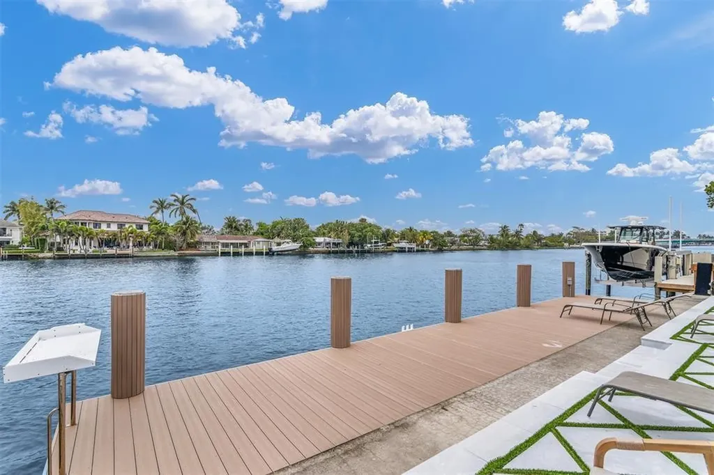 319 S Riverside Drive Pompano Beach FL 33062