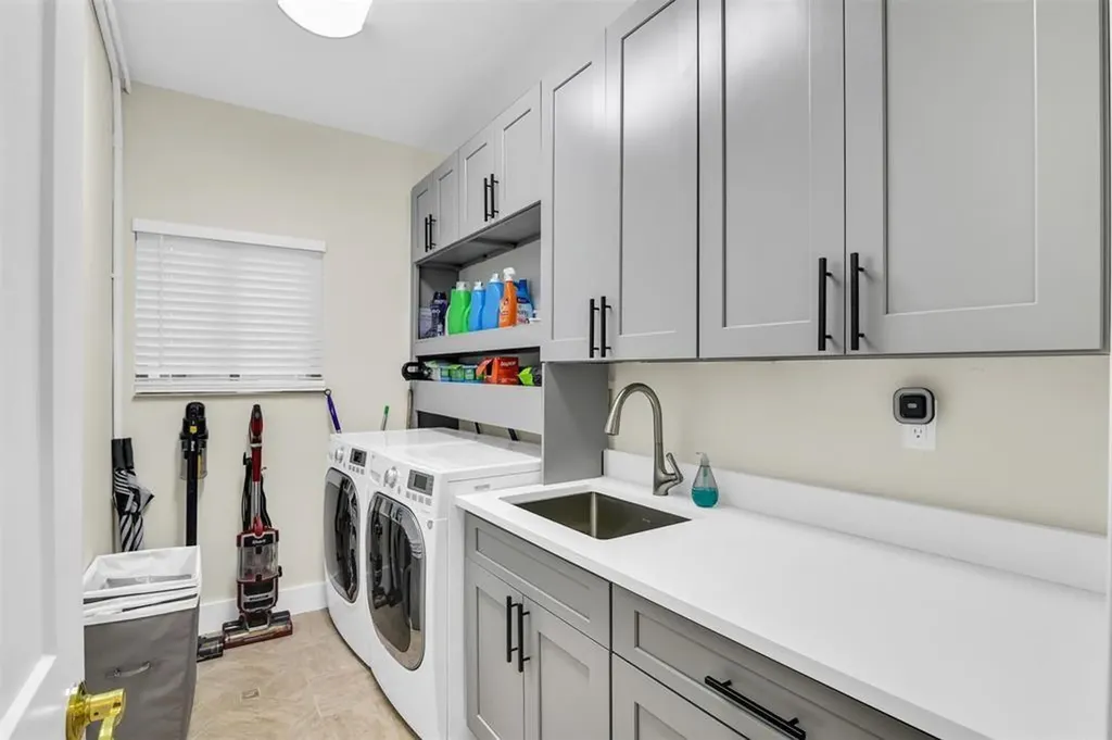 319 S Riverside Drive Pompano Beach FL 33062