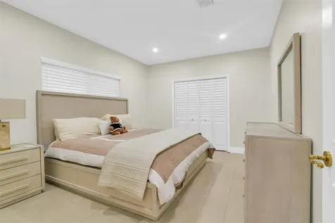 319 S Riverside Drive Pompano Beach FL 33062