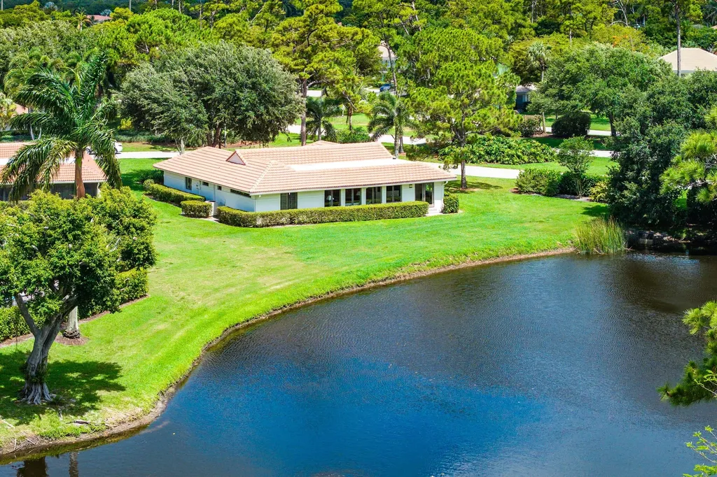 4365 Shelldrake Lane Boynton Beach FL 33436
