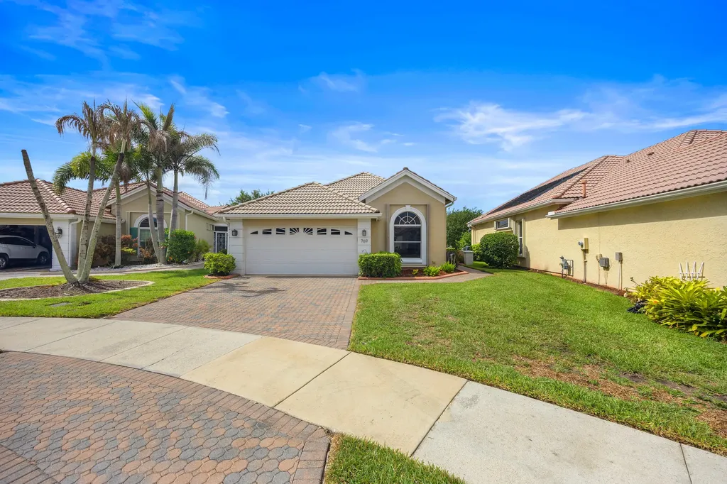 769 SW Aruba Bay Port St Lucie FL 34986