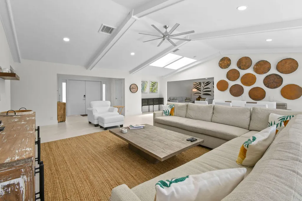 114 N Beach Road Jupiter Island FL 33455