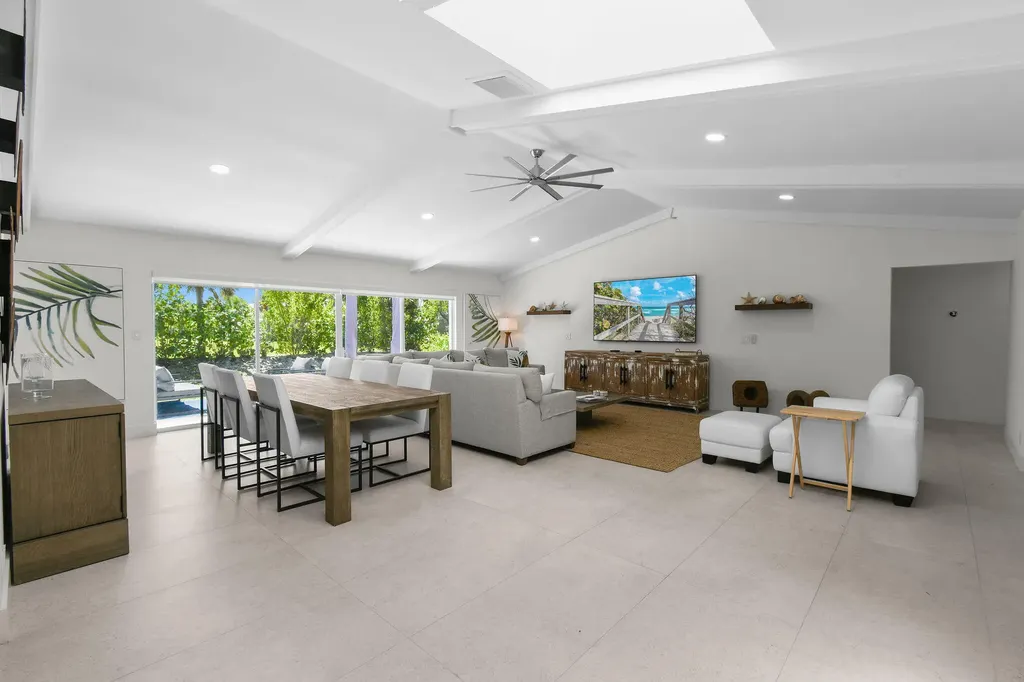 114 N Beach Road Jupiter Island FL 33455