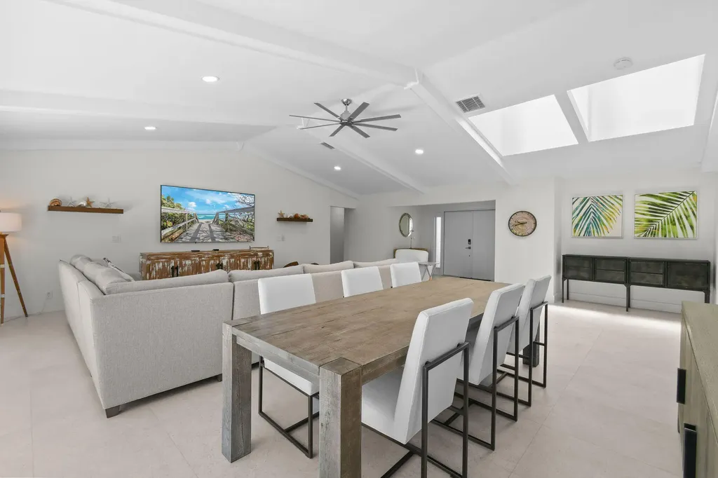 114 N Beach Road Jupiter Island FL 33455