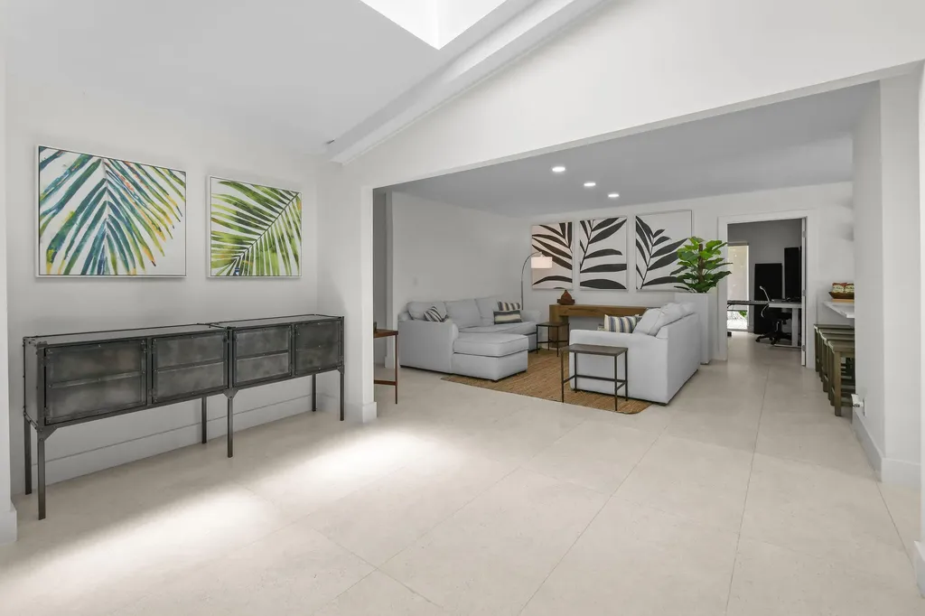 114 N Beach Road Jupiter Island FL 33455