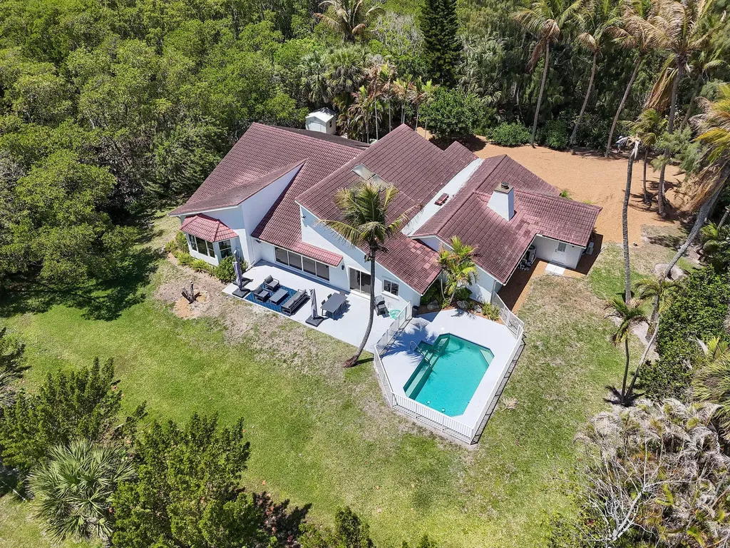 114 N Beach Road Jupiter Island FL 33455