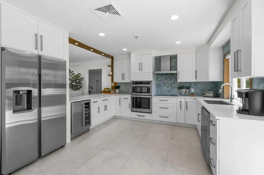 114 N Beach Road Jupiter Island FL 33455