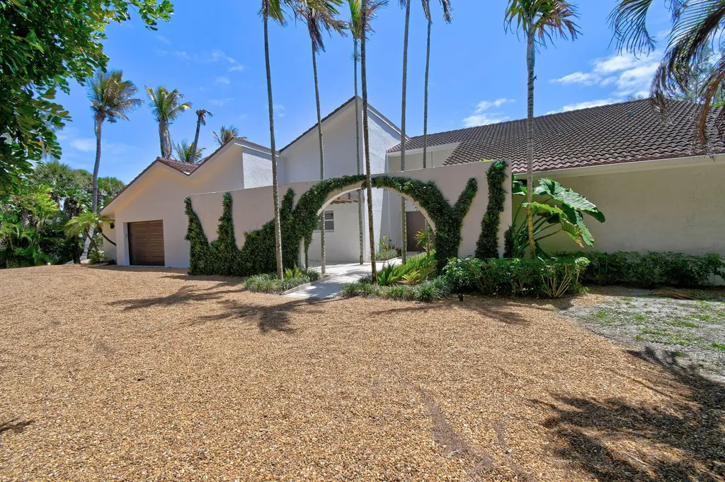 114 N Beach Road Jupiter Island FL 33455