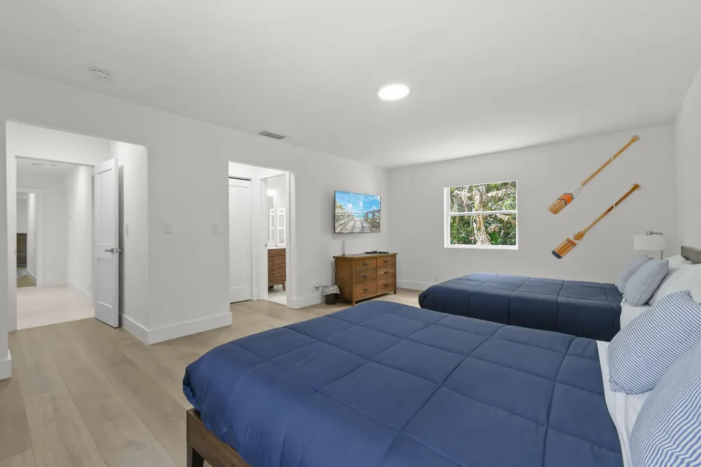114 N Beach Road Jupiter Island FL 33455