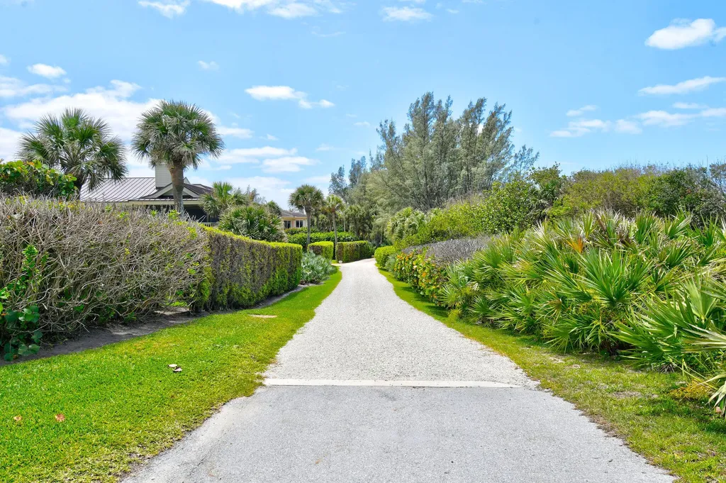 114 N Beach Road Jupiter Island FL 33455