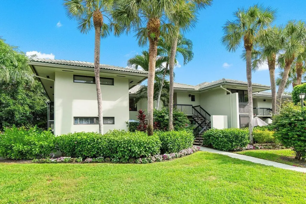 3843 Quail Ridge Drive Drive N Boynton Beach FL 33436
