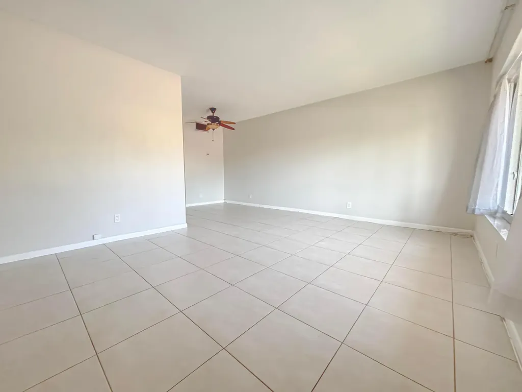 2141 NE 41st Street Lighthouse Point FL 33064