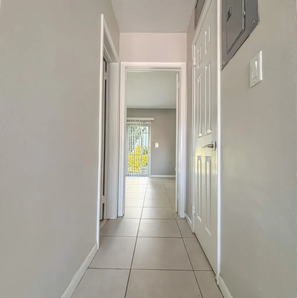 2141 NE 41st Street Lighthouse Point FL 33064