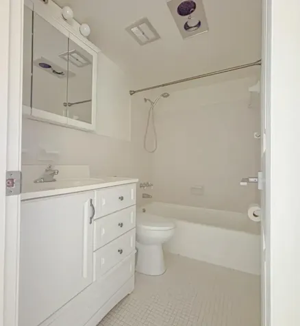 2141 NE 41st Street Lighthouse Point FL 33064