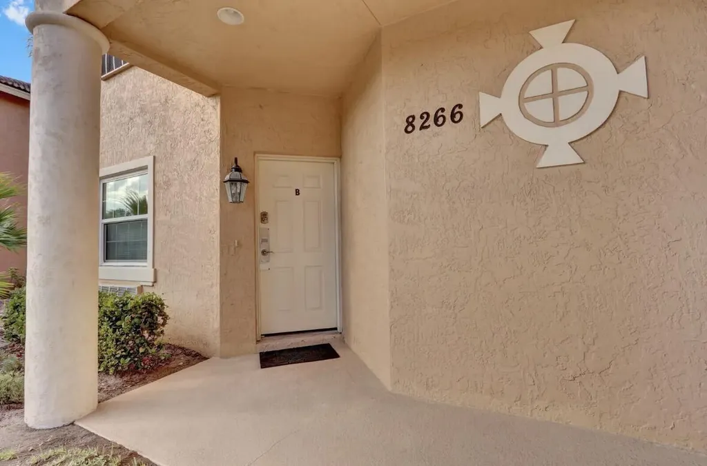 8266B Mulligan Circle Port St Lucie FL 34986