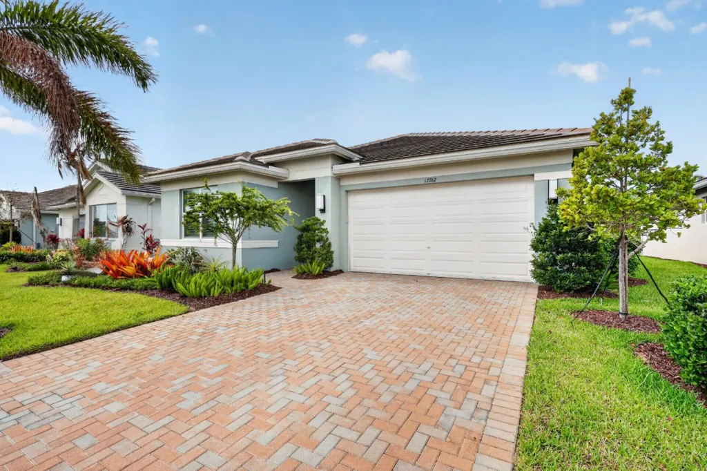 12762 SW Clear Water Way Port St Lucie FL 34987