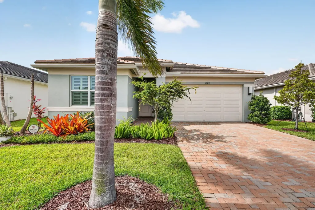 12762 SW Clear Water Way Port St Lucie FL 34987