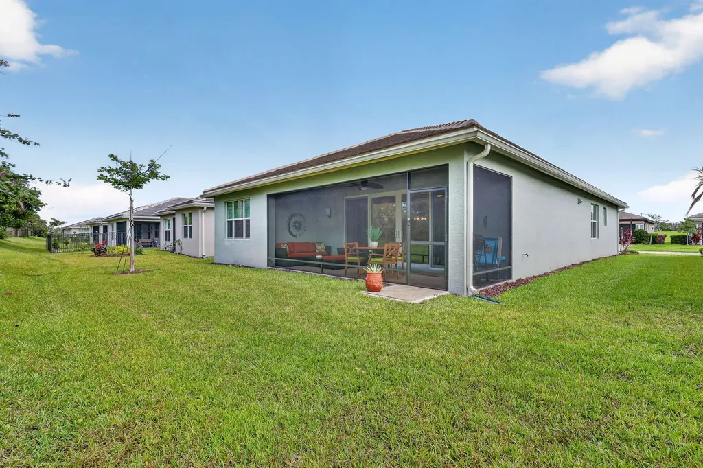 12762 SW Clear Water Way Port St Lucie FL 34987