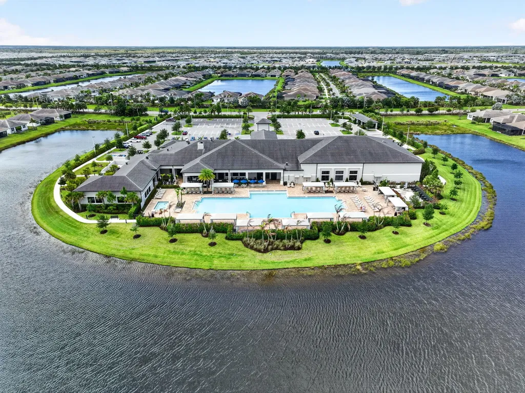 12762 SW Clear Water Way Port St Lucie FL 34987