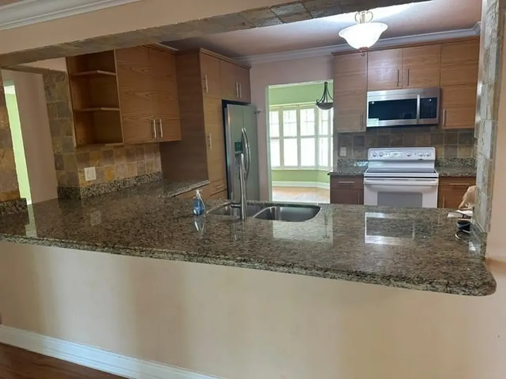 732 SE 11th Avenue Deerfield Beach FL 33441