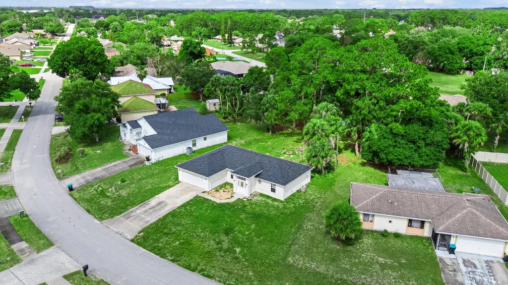 349 Hammock Road SE Palm Bay FL 32909