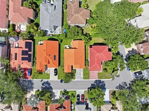 215 NW 117th Way Coral Springs FL 33071