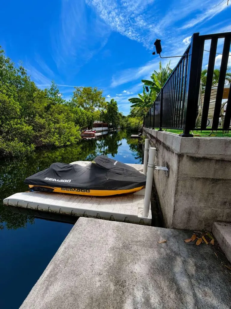 2341 NE 192nd Street Miami FL 33180