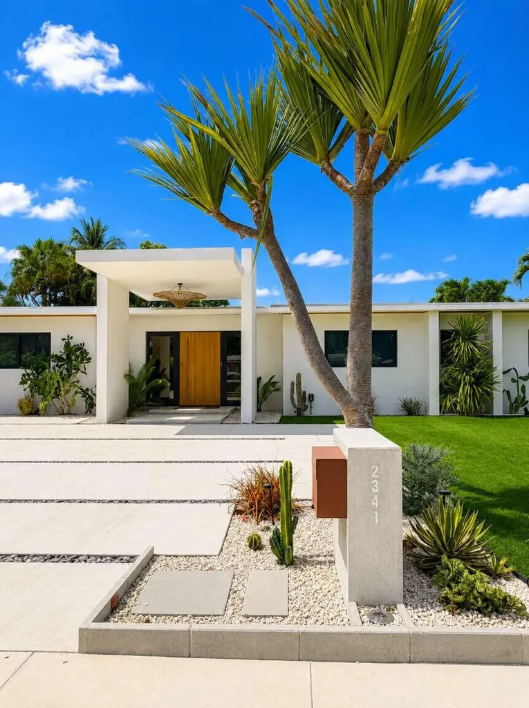 2341 NE 192nd Street Miami FL 33180
