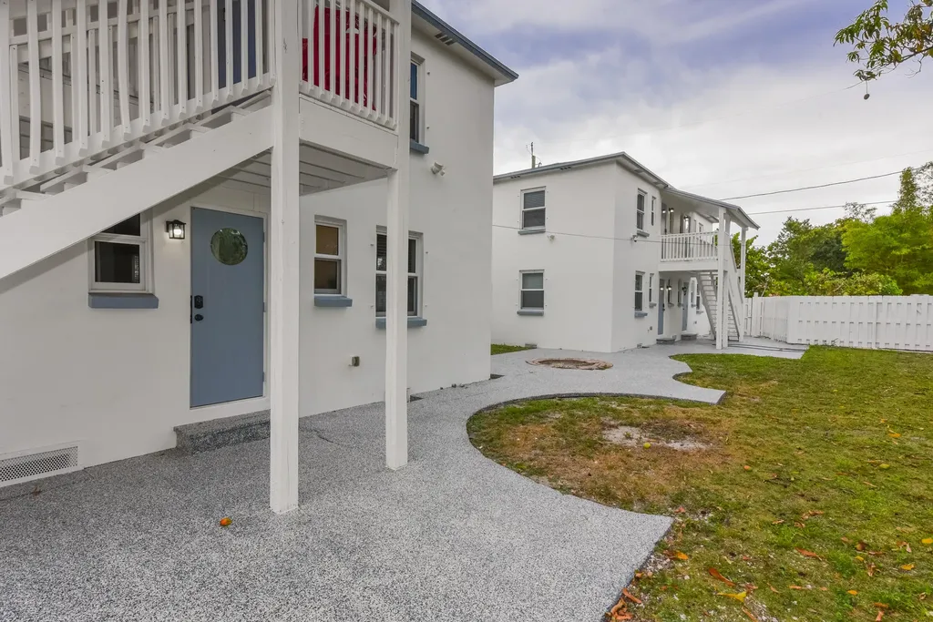717 2nd Avenue Lake Worth Beach FL 33460