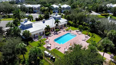 2005 Bridgepointe Circle Vero Beach FL 32967