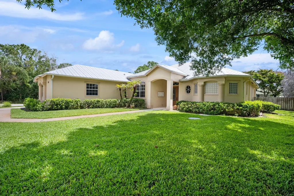 1106 SW Thoreau Court Palm City FL 34990