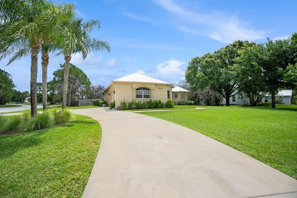 1106 SW Thoreau Court Palm City FL 34990